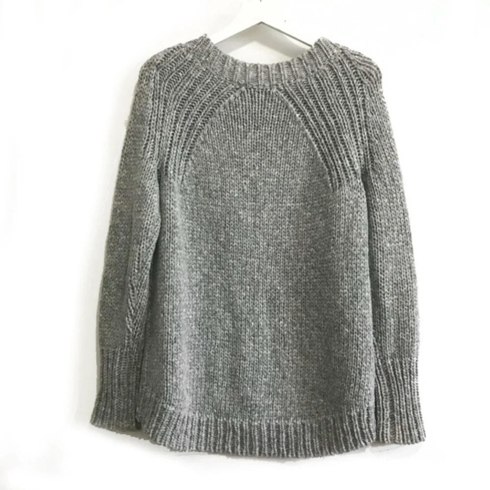 Ann Taylor chunky gray sweater, size M - Picture 2 of 6